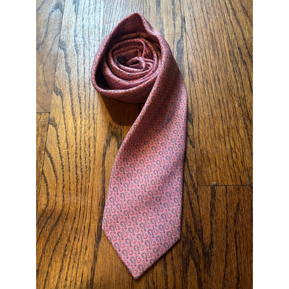 Vineyard Vines Pink Fish Hook Silk Tie Martha's Vineyard Coastal Preppy